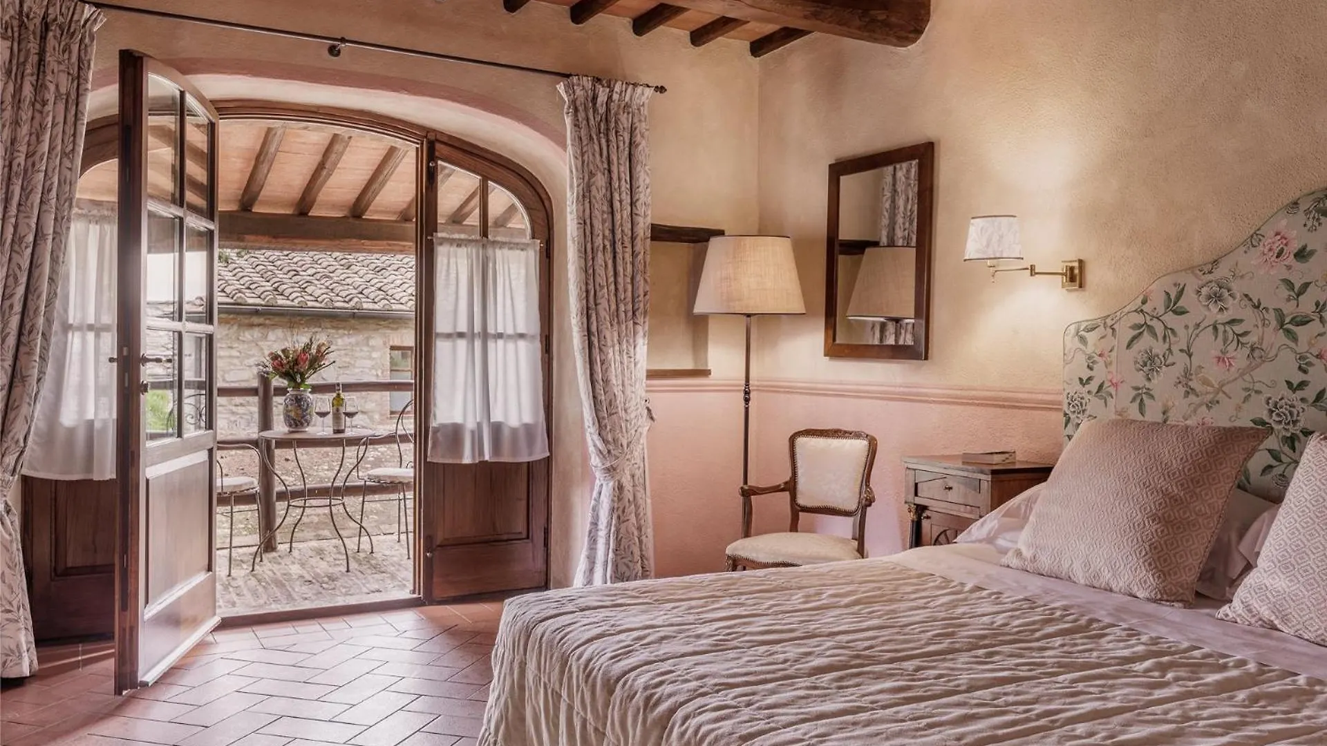 Borgo Vescine Hotel Radda in Chianti 5*,