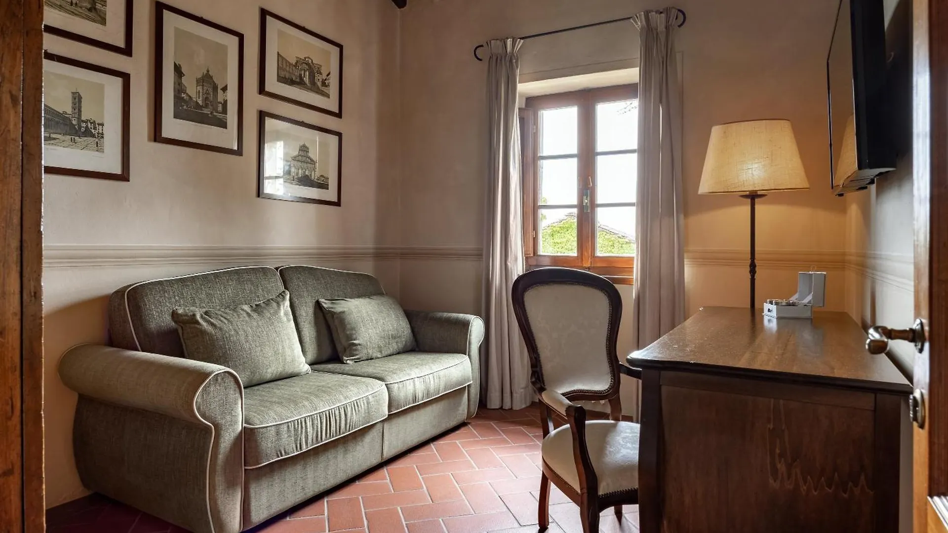 Borgo Vescine Hotel Radda in Chianti 5*,